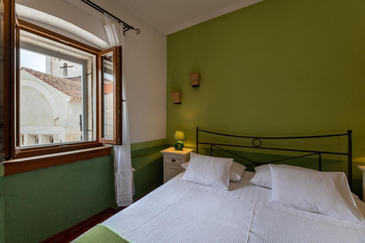 Vanjaka Bed And Breakfast Trogir Buitenkant foto