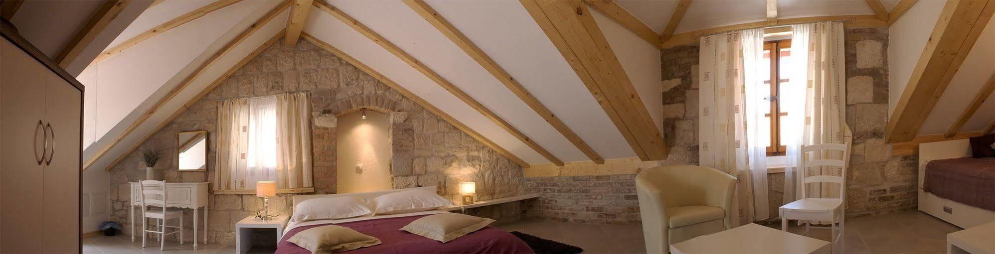 Vanjaka Bed And Breakfast Trogir Buitenkant foto